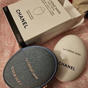 CHANEL La Creme Main 2026 Denim /pink Lettering Zip Pouch